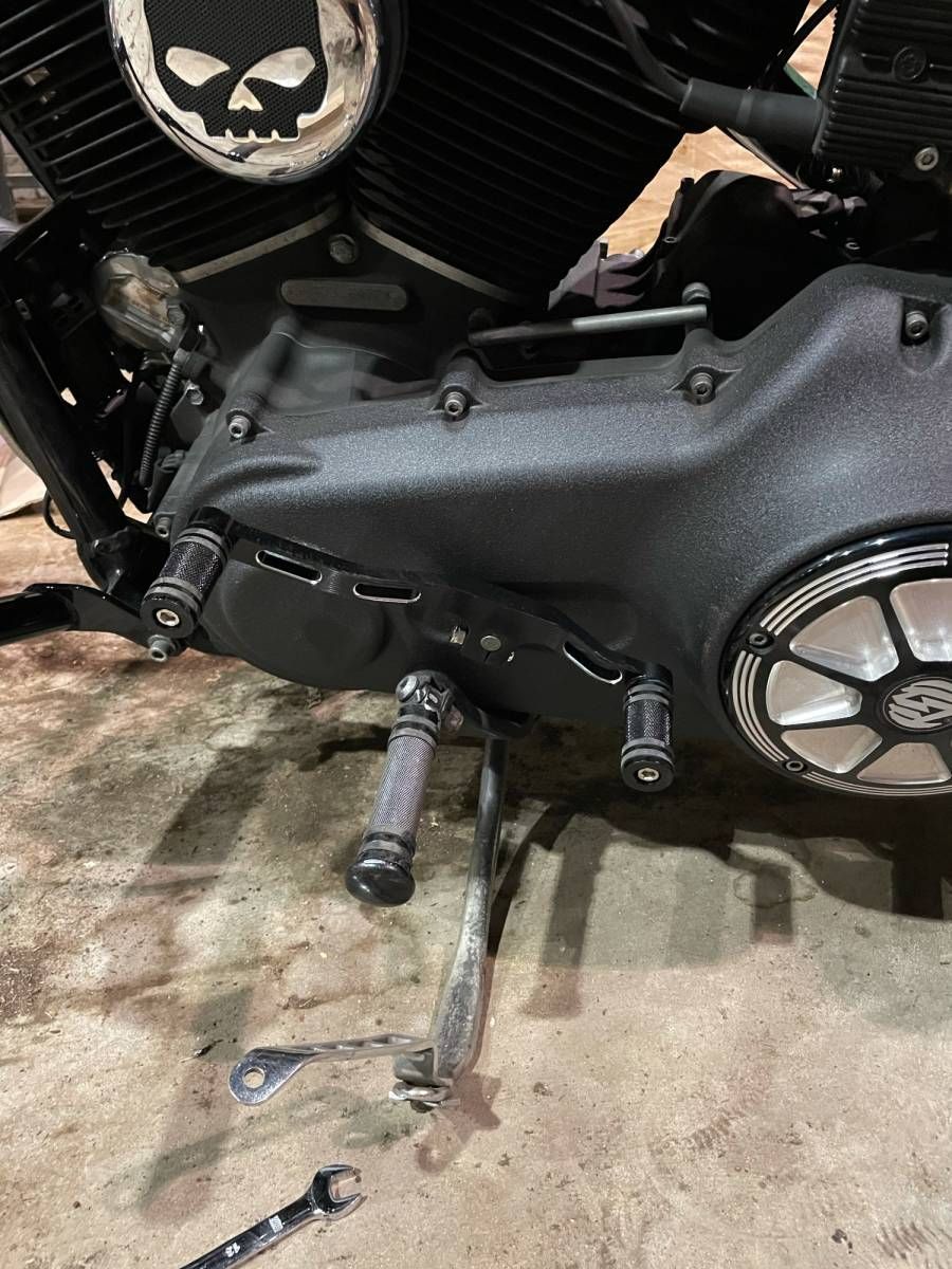 ハーレー DYNA ダイナ シーソーペダル ② 黒 ～17年 ミッド