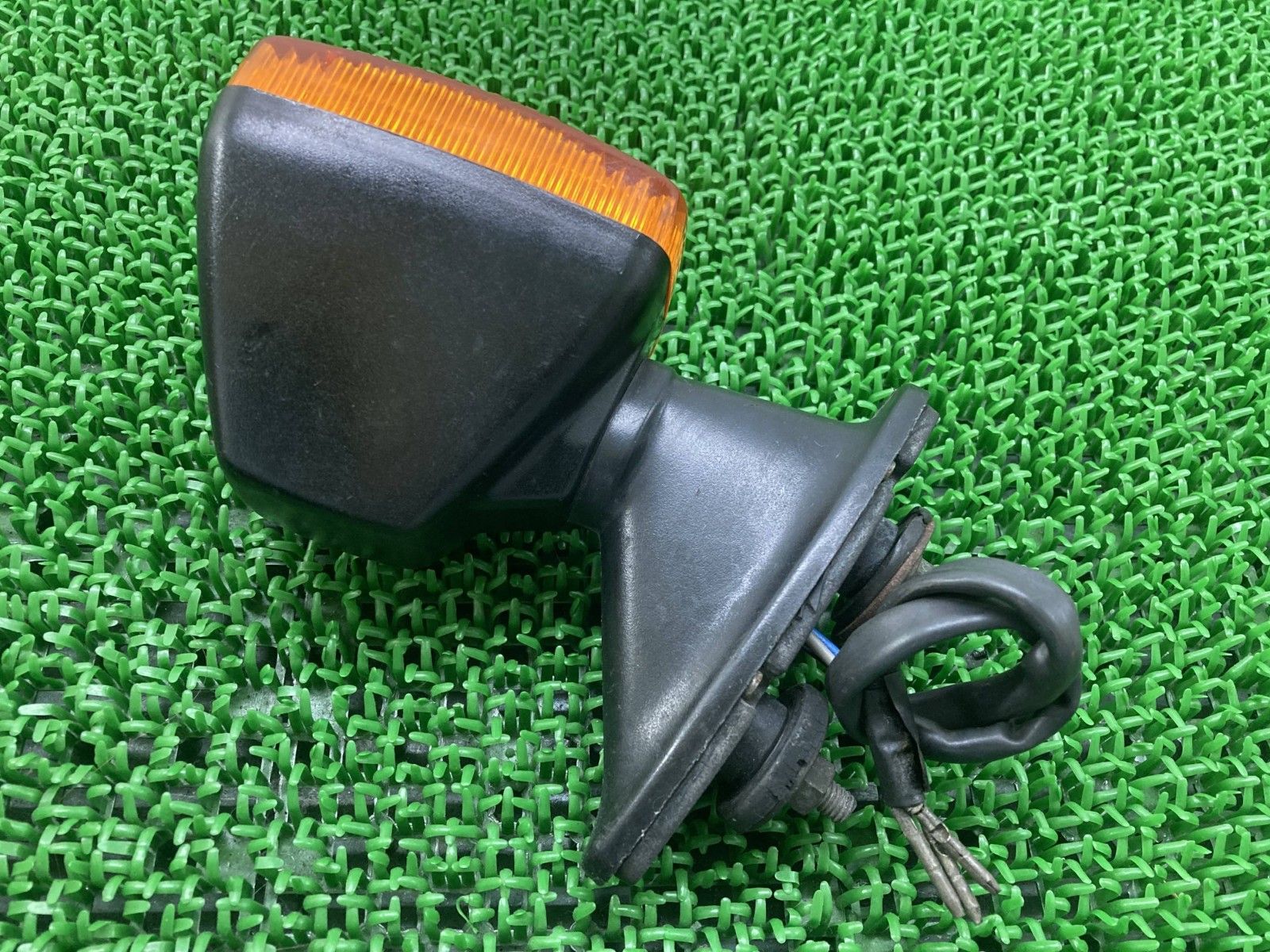 GPZ400F フロントウインカー 片側 7460 カワサキ 純正 バイク 部品 ZX400A ステー 割れ欠け無し 品薄 品 車検 Genuine zH BRIGHTFACE_UK