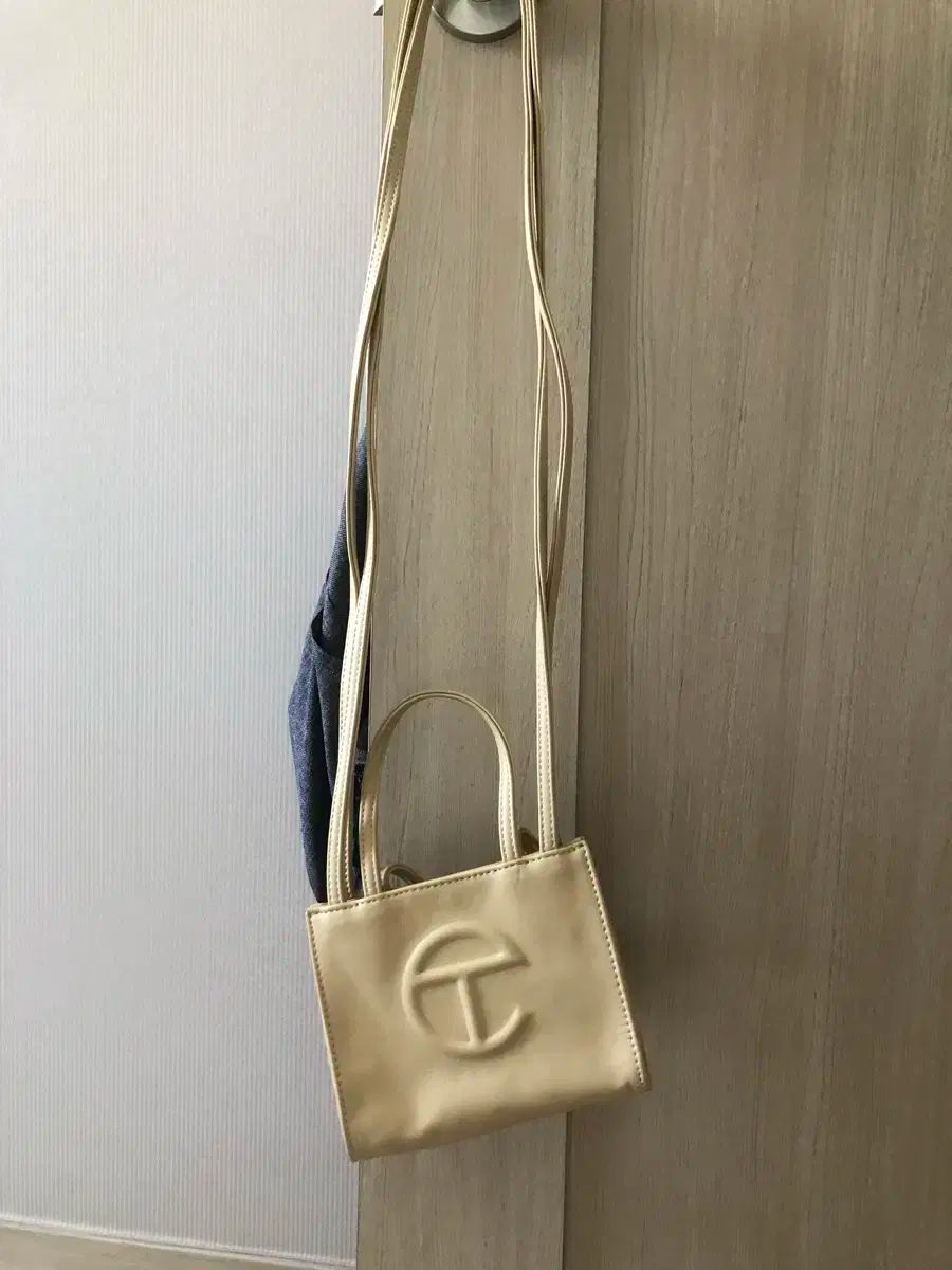 kiki様⭐️⭐️Telfar S スモール cream クリームテルファー☆ Small Puff Shopper - Cream