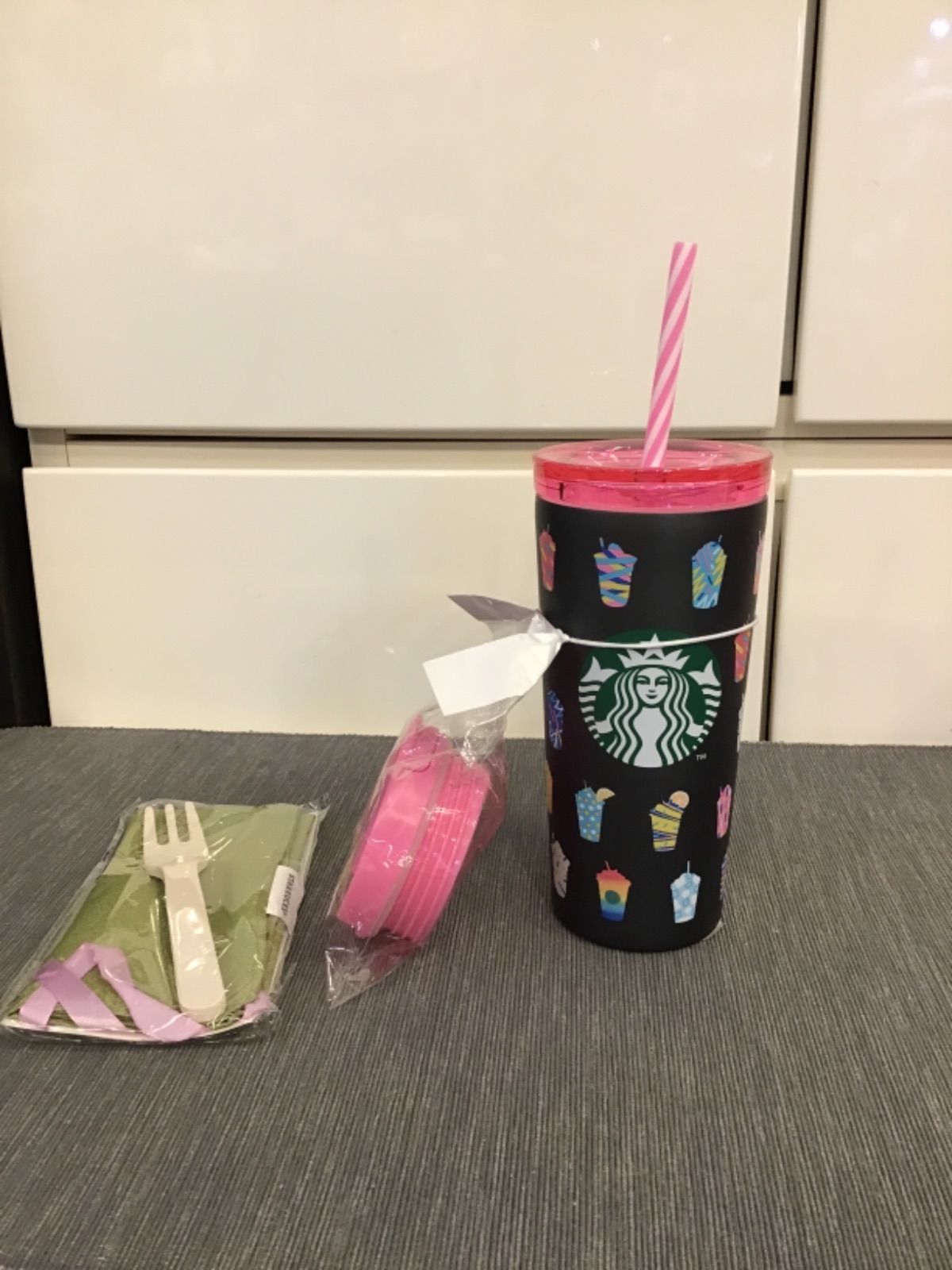 新品 未使用STARBUCKS ステンレスタンブラー ふらぺちーのブラック