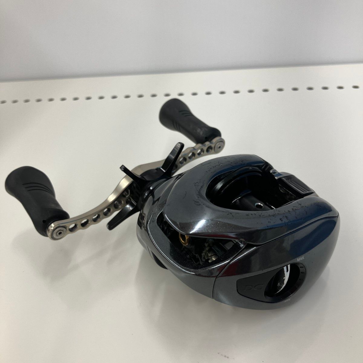 釣り用品 リール ベイトリール SHIMANO 03874 キズ有 村田基サイン入り