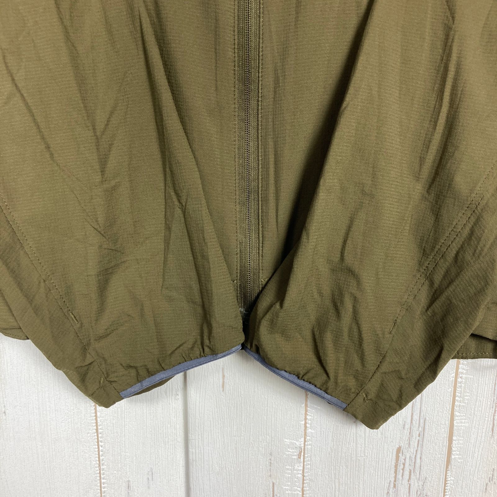 ウィンドシェル アウター