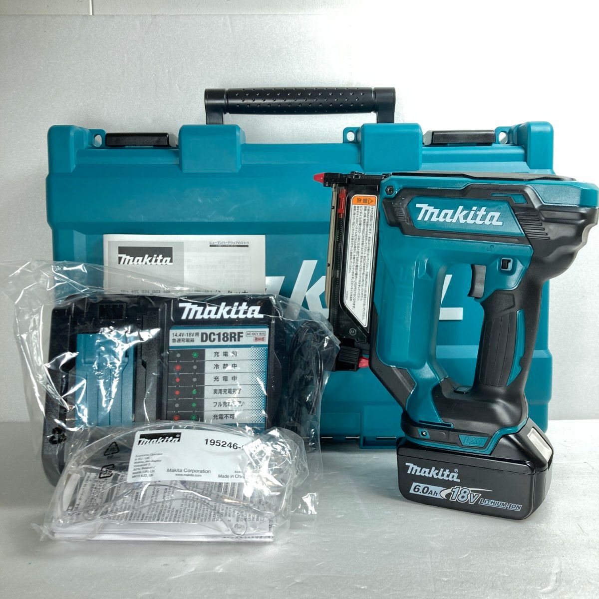 ＊＊MAKITA マキタ 充電式ピンタッカ 18v PT353D ブルー