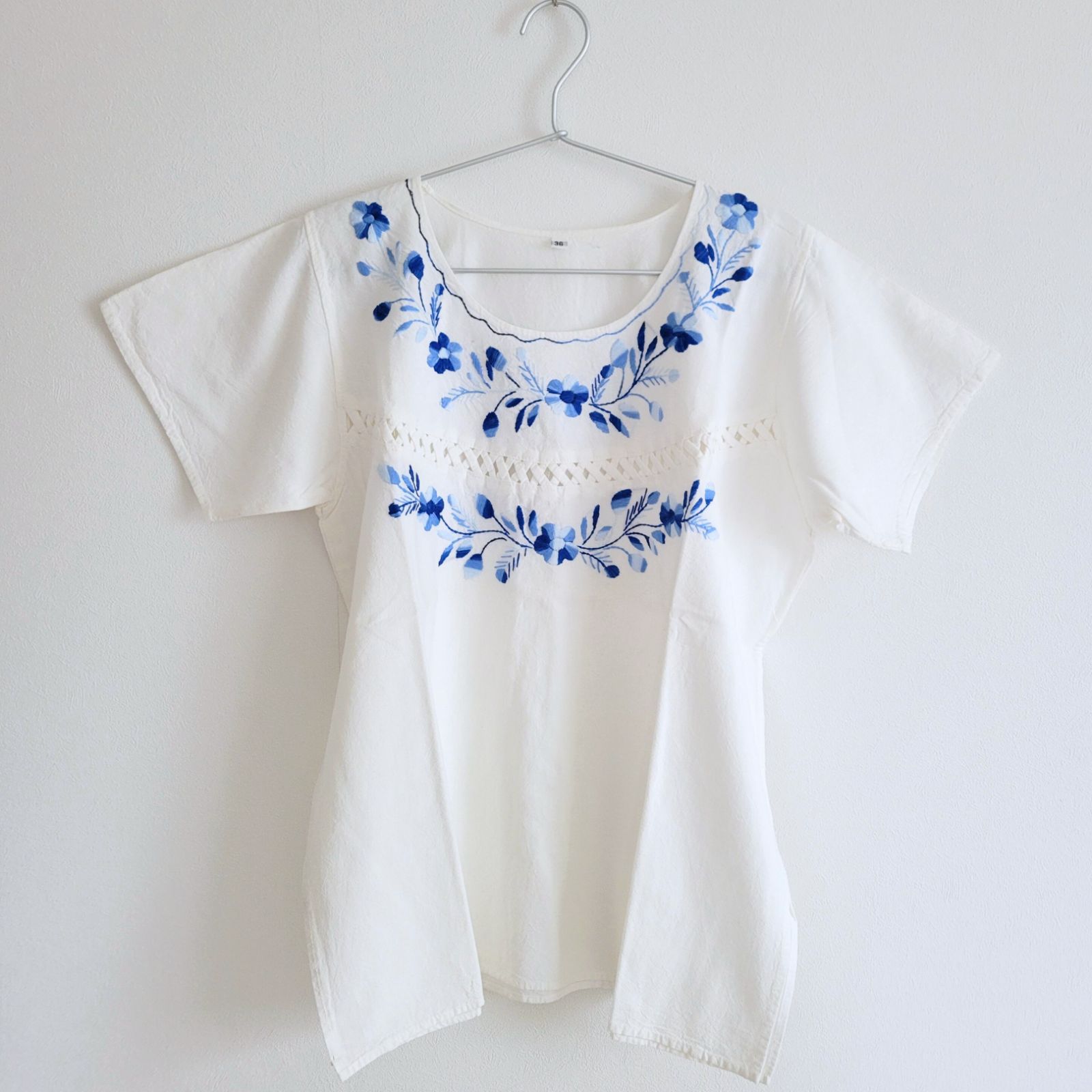 新古品】メキシコ 手刺繍 ブラウス 半袖 手縫い 花柄