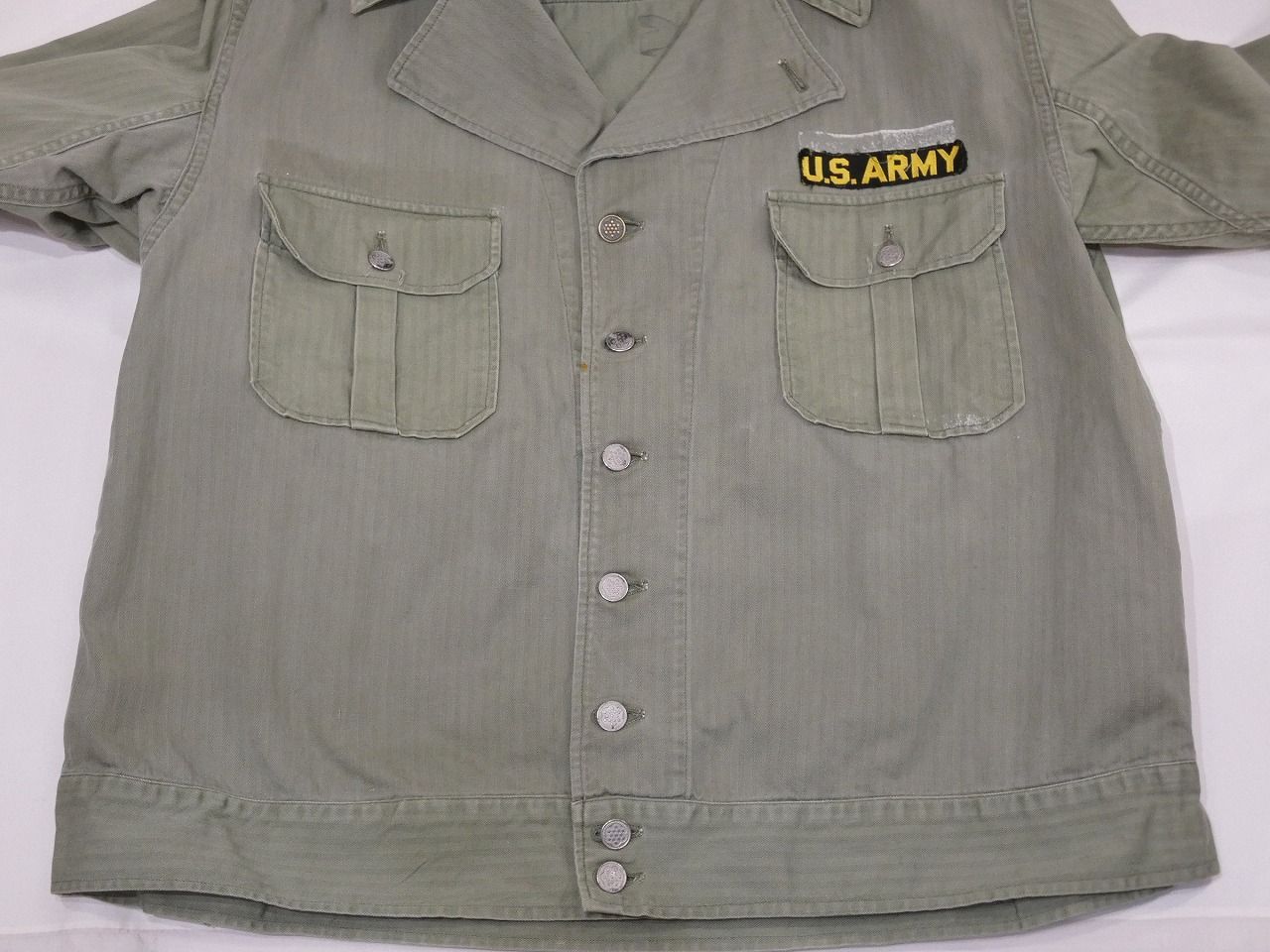 TWO-TONE HBT