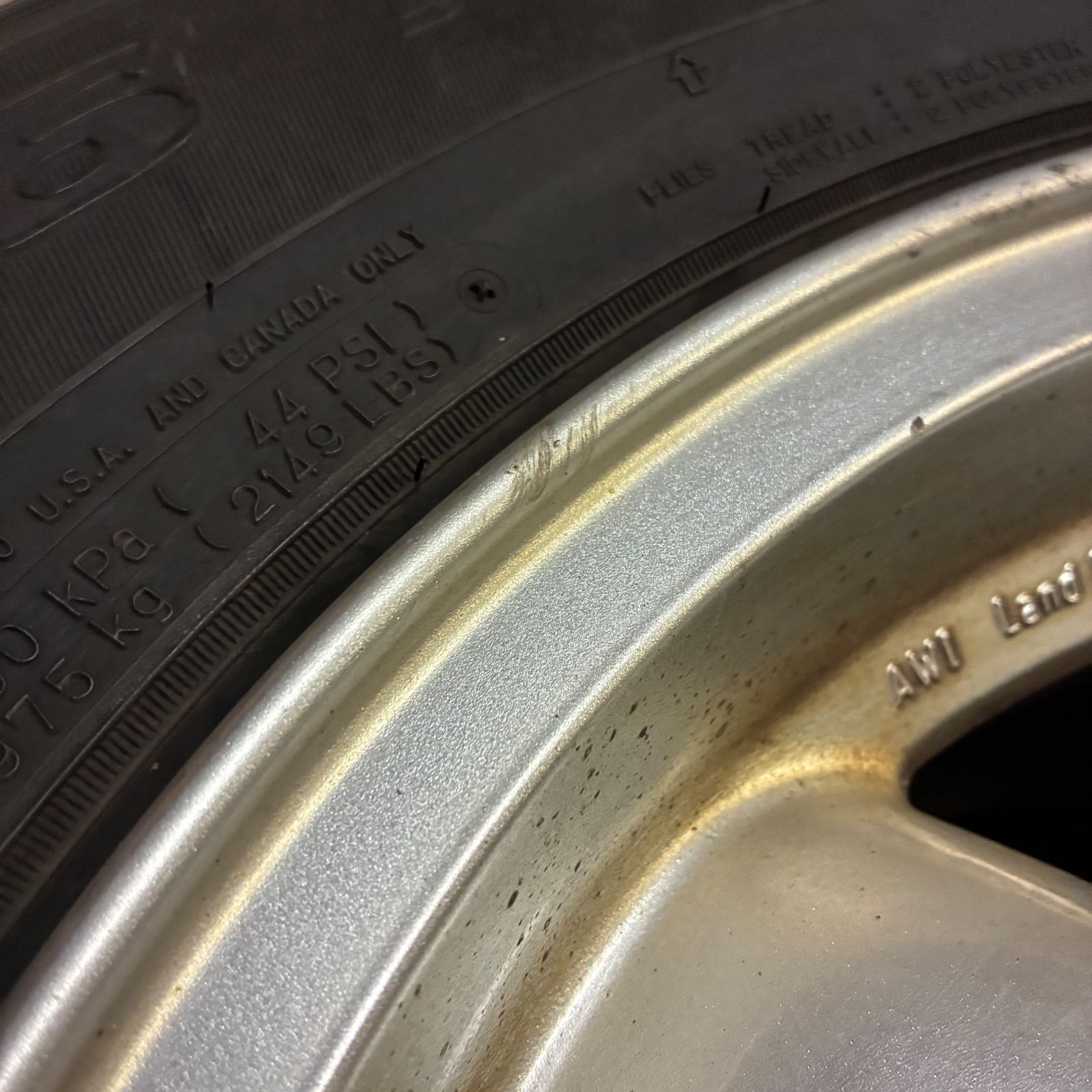 ダンロップ LAND ROVER ランドローバー 純正 16-8J 57 PCD120 ハブ径70mm 5穴 4本セット 16インチ ディスカバリー タイヤ 2005年 245 70 R16 TRITUETUBI_COM