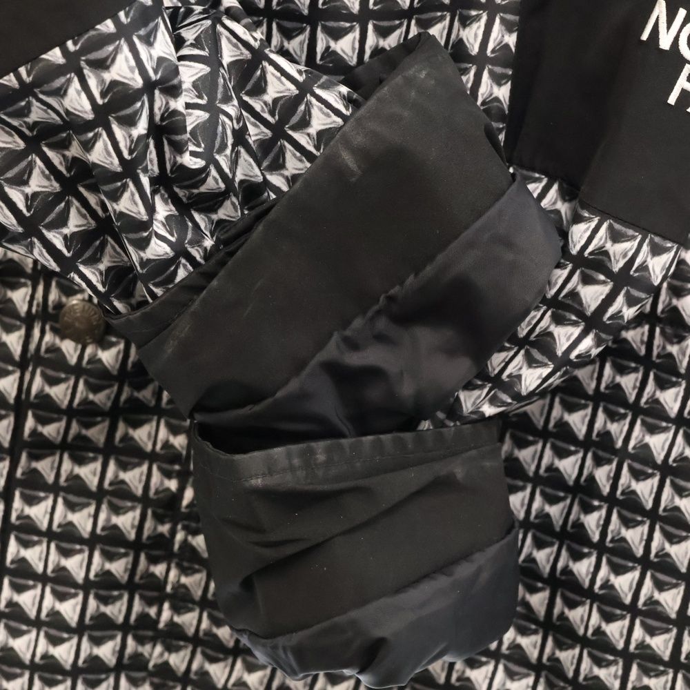 SUPREME (シュプリーム) 21SS×THE NORTH FACE Studded Mountain