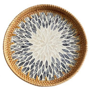 ラタンシェル おしゃれトレー トレイ アフタヌーントレイ 籐雑貨 コーヒーテーブル キッチンインテリア 小物置き フルーツバスケット