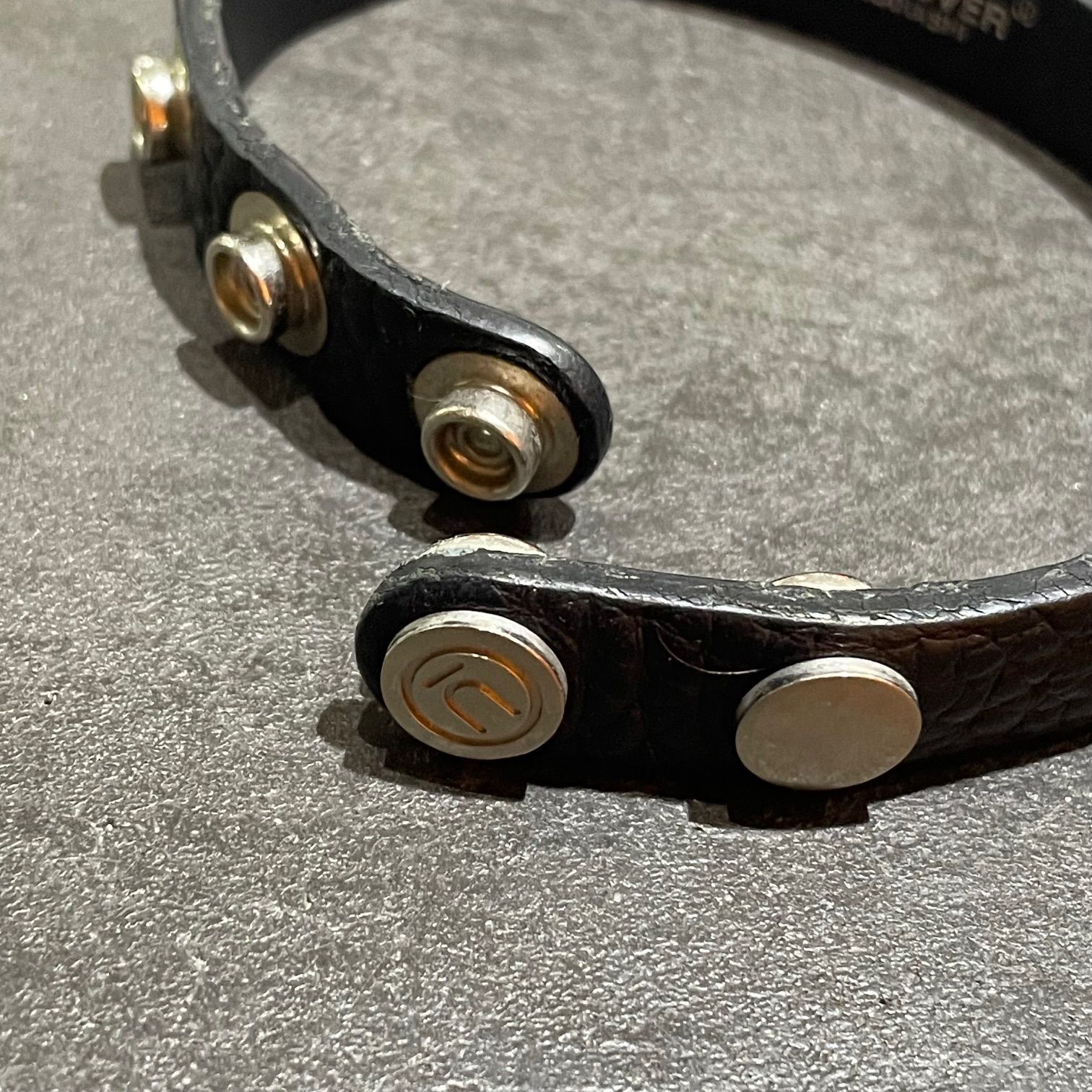 UNDERCOVER PYLAMID STUDS LEATHER BRACELET ピラミッド スタッズ レザー ブレスレット アンダーカバー  UC2B4A02 BLACK F 68196A3 - メルカリ