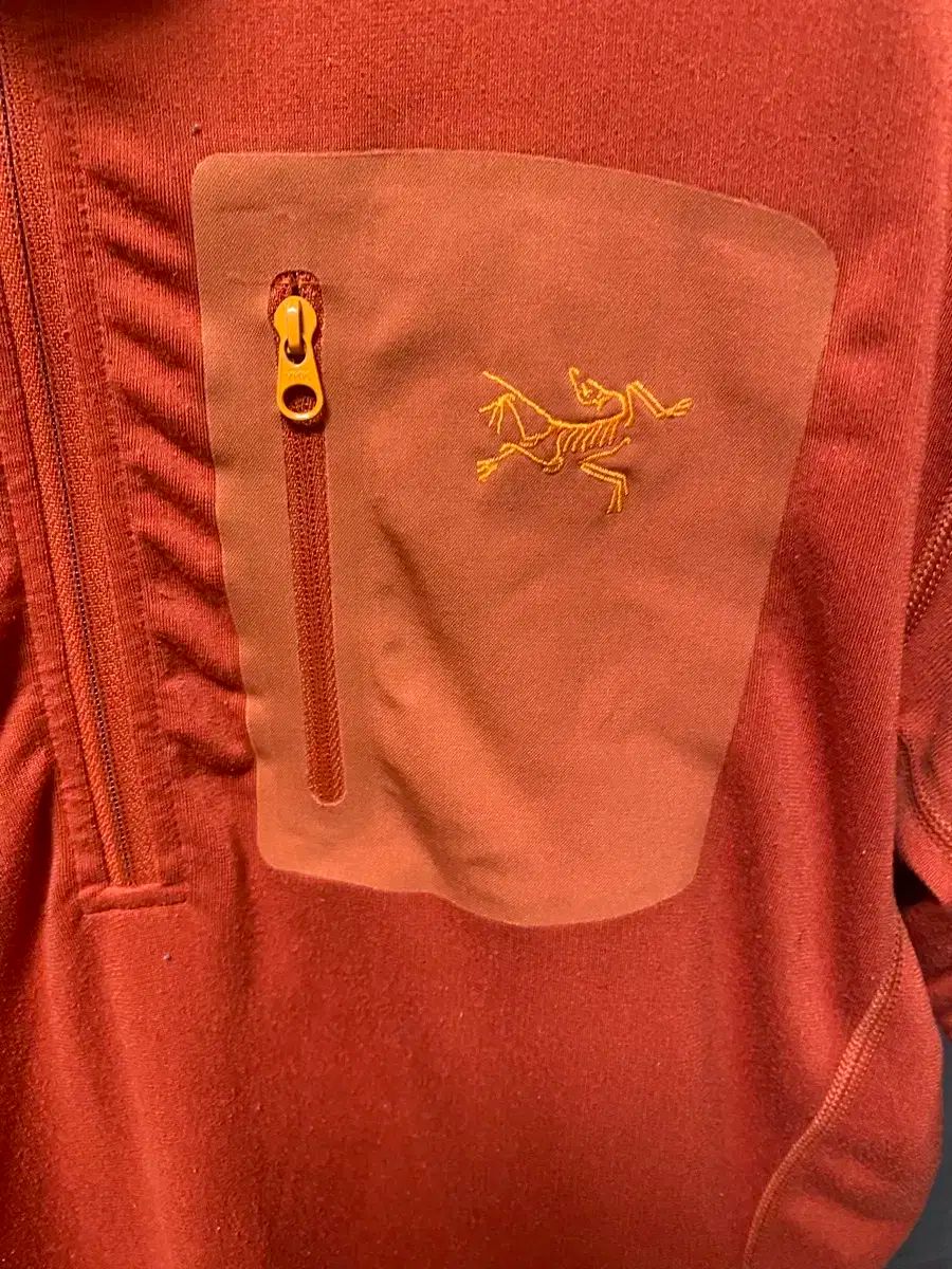 ARC'TERYX 刺繍ロゴ ハーフジップシャツ made in canada ARC´TERYX 刺繍ロゴ ハーフジップシャツ made in canada