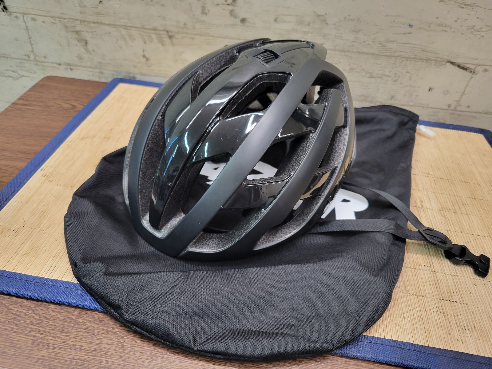 LAZER GENESIS size M 2021 レイザー ジェネシス ヘルメット ロード クロス ミニベロ 同梱発送承中!! T-718