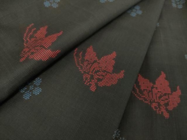 平和屋着物●本場大島紬　7マルキ　地空　舞蝶花文　正絹　逸品　DAAS3738ps 平和屋着物○本場大島紬 7マルキ 地空 舞蝶花文 正絹 逸品 DAAS3738ps