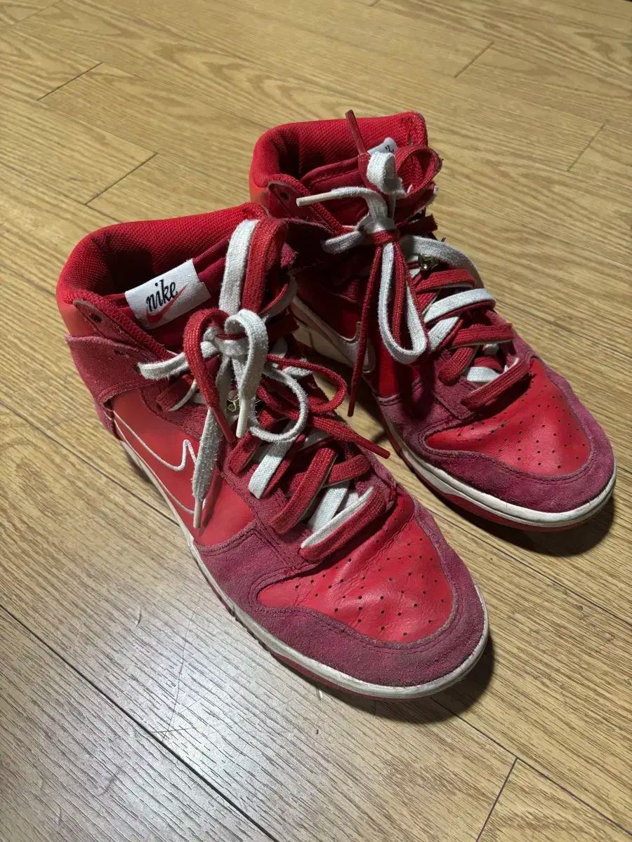 【雷市場（ポンジャン）商品韓国直送】 ジョーダン ミッド 275