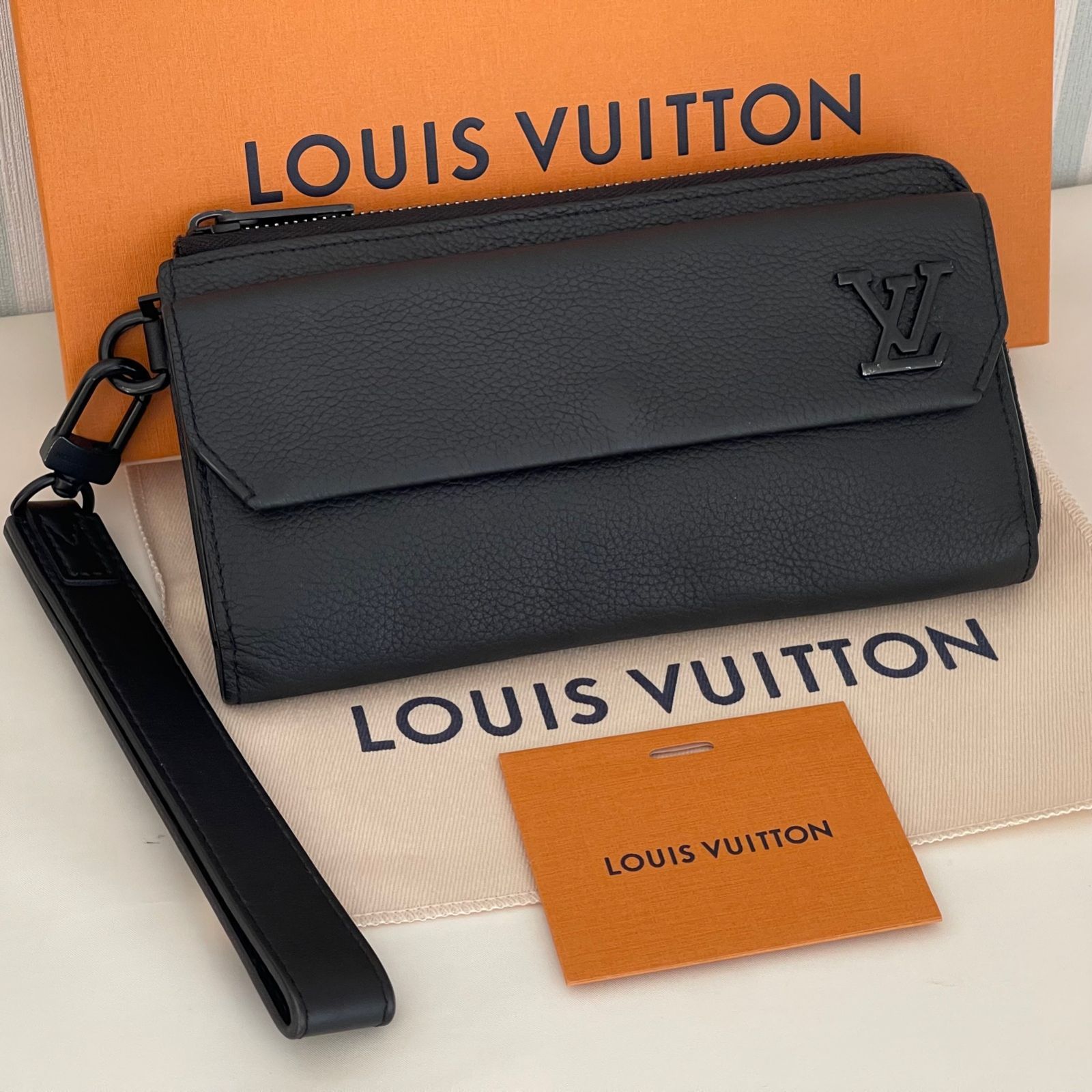 LOUIS VUITTON ルイヴィトン アエログラム ジッピー ウォレット M69831 