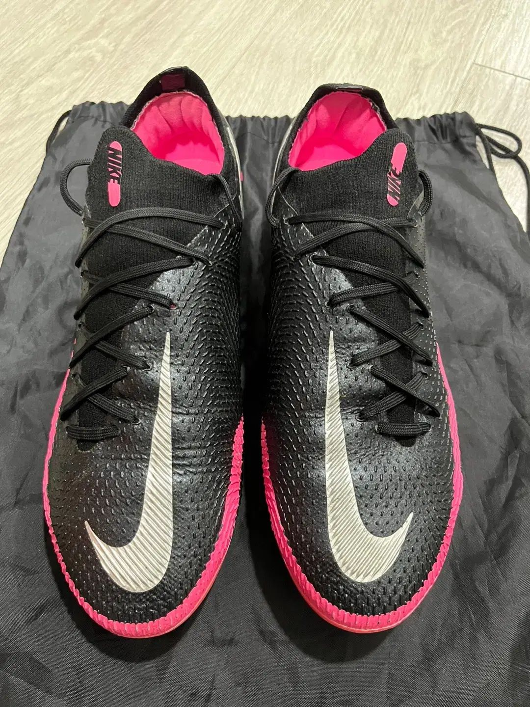 ボスニアから NIKE ナイキ ファントム GT エリート FG 275 サッカーシューズ