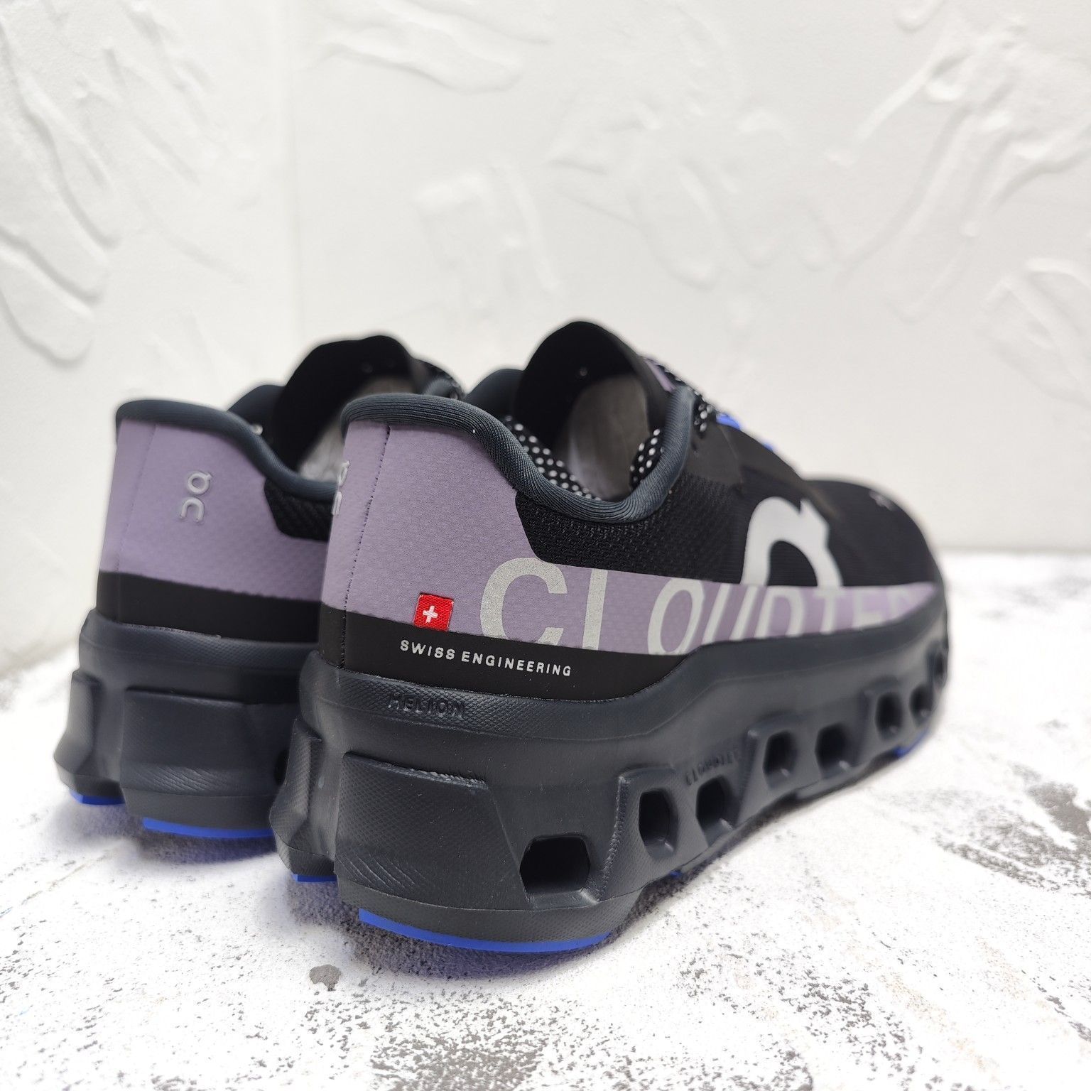 On Cloudmonster ブラック ランニングシューズ22,5新品 Amazon | [オン] ランニングシューズ Cloudmonster メンズ
