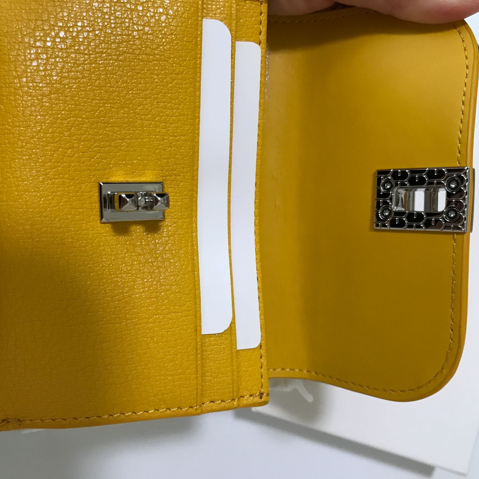 30516 訳アリ Furla(フルラ) 国内正規品 カードケース VILLA M CARD CASE レディース POLLINE  (1003-0564S) WP00157AX0732 アウトレット - メルカリ