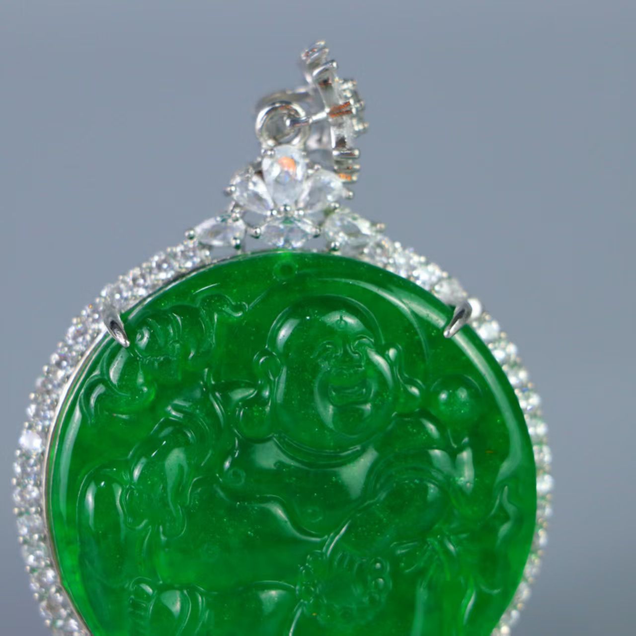 清代 宮廷御藏 髙氷 翡翠彫 帝王緑 弥勒仏吊墜 首飾 時代物 旧家蔵岀し 唐物 中国古 R092620