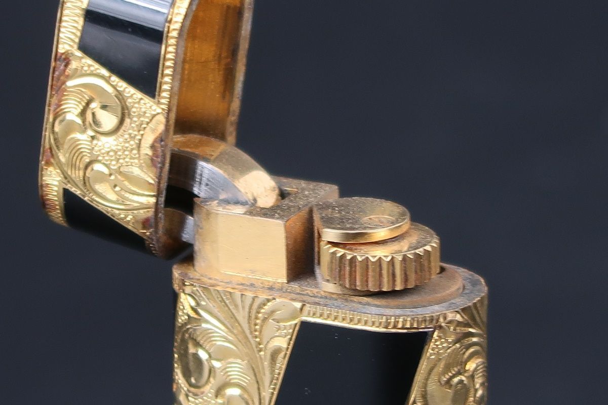 一流の品質 カルティエ 美品】Cartier ロイキング 喫煙具 高級ガスライター カルティエ