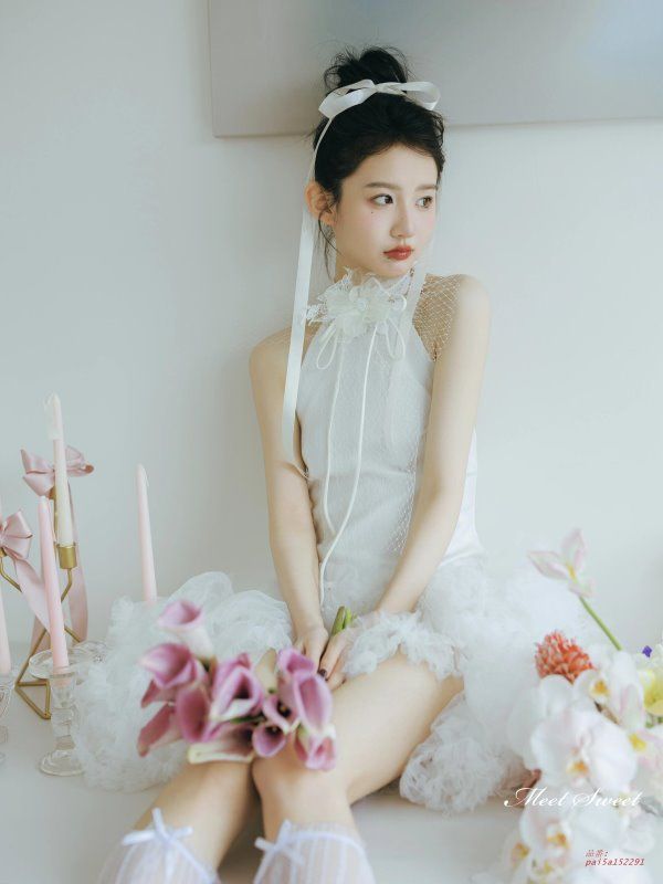 ウェディングドレス ミニドレス 二次会 結婚式 前撮り ホルターネック 花嫁 ノースリーブ ウエディングドレス ふわふわ ブライダル チュール pai5a152291