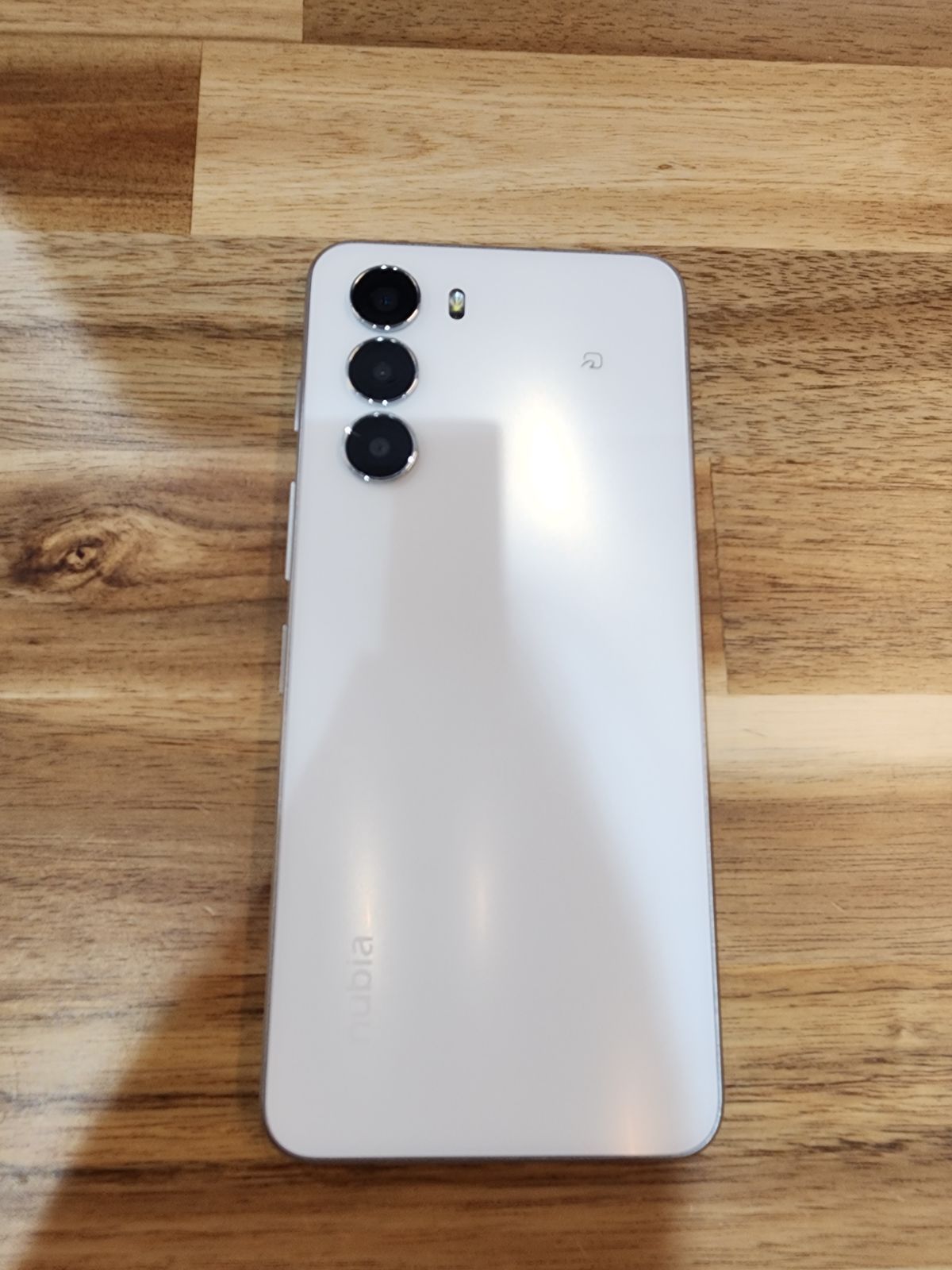 SK90 SIMフリー nubia S 5G 4GB/128GB A403ZT