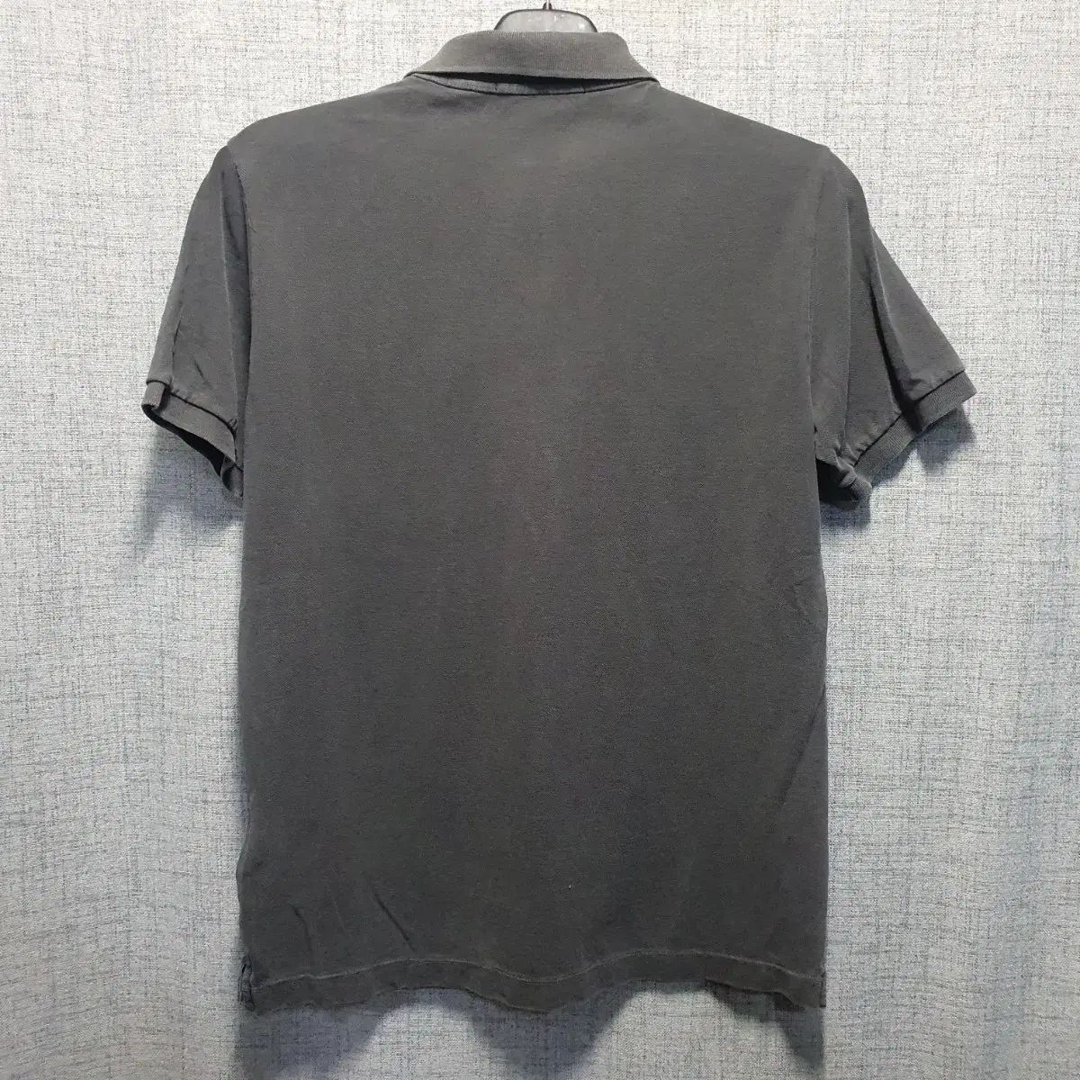 【STONE 】ストーンアイランド スリムフィット Tシャツ STONE ISLAND(ストーンアイランド) メンズ スリムフィット
