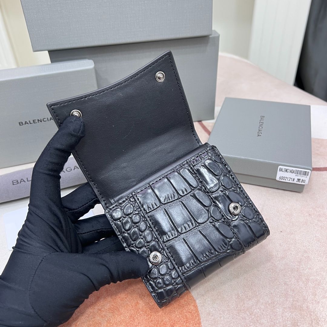 ≪BALENCIAGA≫クロコダイル エンボス砂時計チェーン ウォレット Balenciaga Hourglass Wallet with Chain Crocodile Embossed
