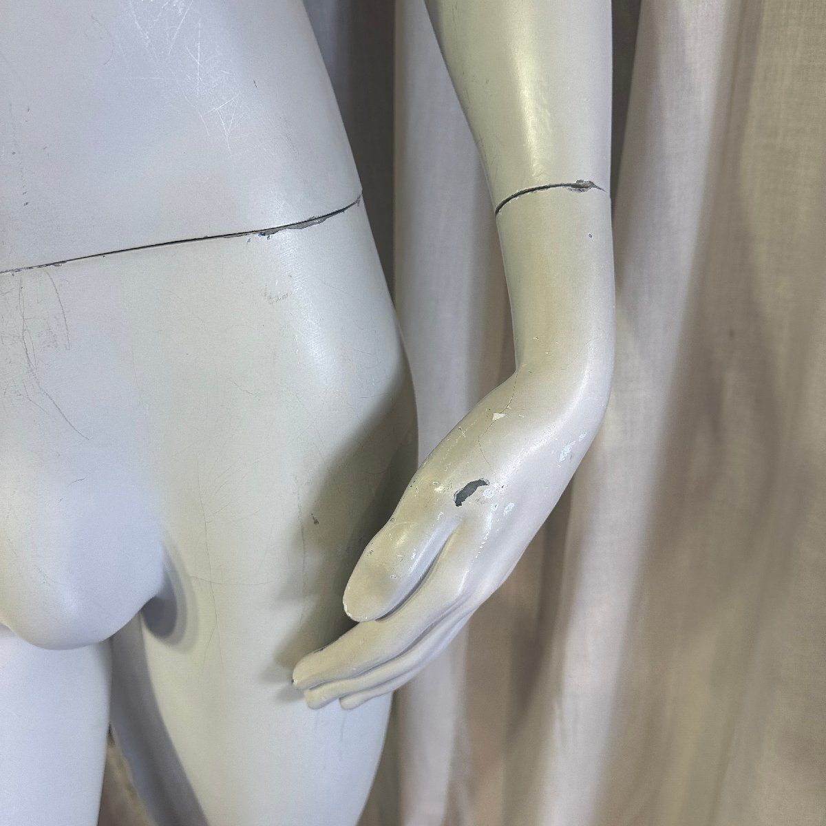 什器 洋服