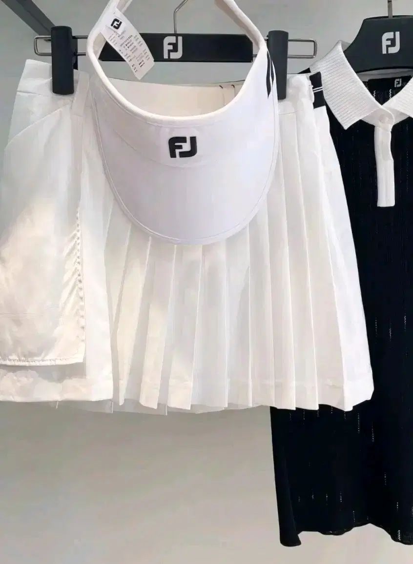 ジーフォア G/FORE ゴルフウェア レディース スカート秋冬春 グレー