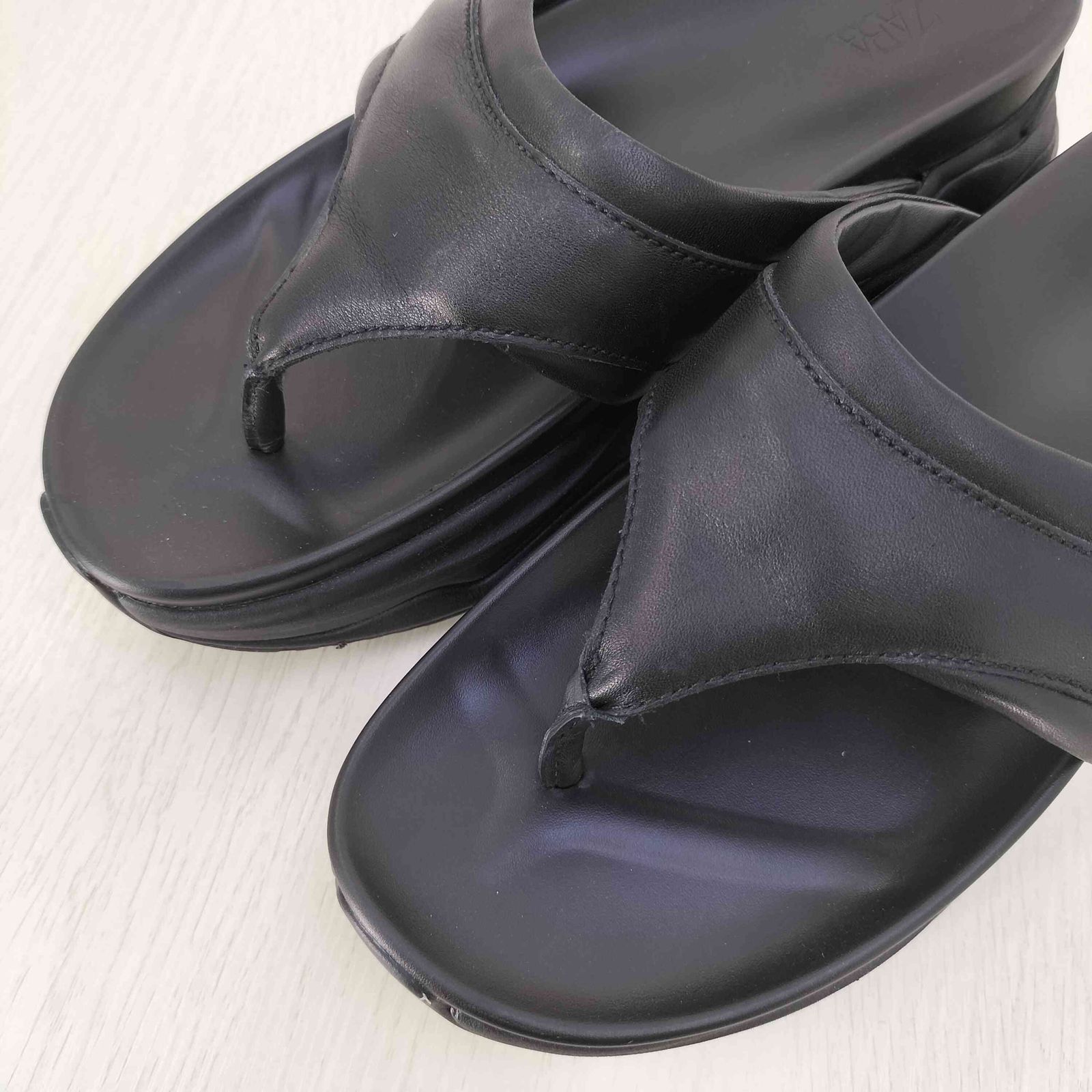 ZARA VIBRAMソール