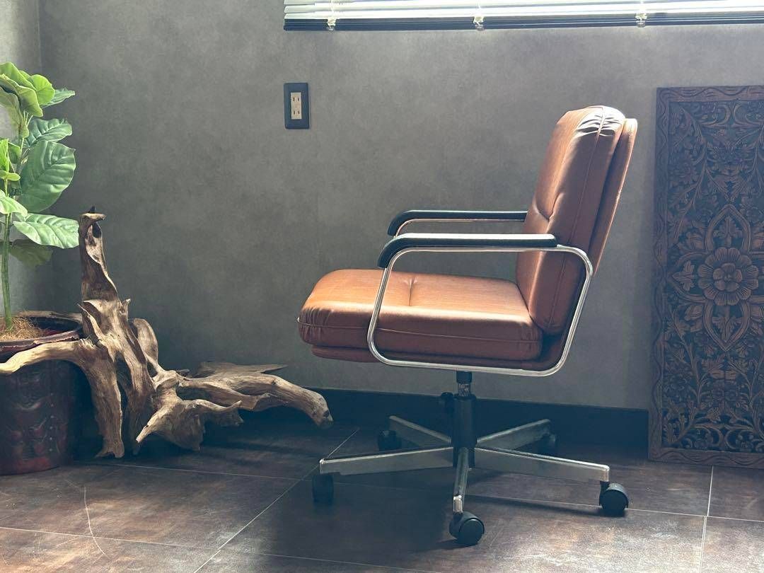 ②PLUS スイス　デスクチェア　レトロ　アームチェア　ミッドセンチュリー IH ③PLUS スイス デスクチェア レトロ アームチェア ミッド