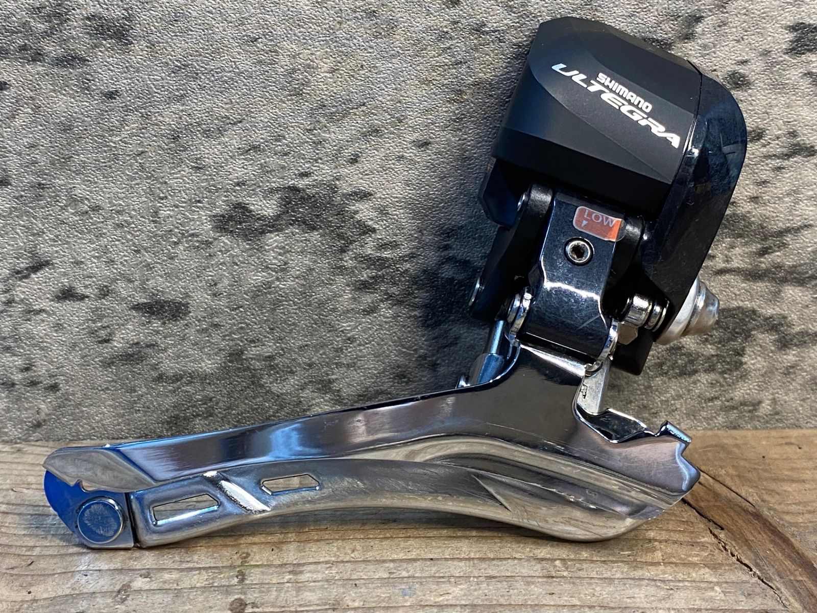 JD047 シマノ SHIMANO アルテグラ ULTEGRA FD-6870 フロント