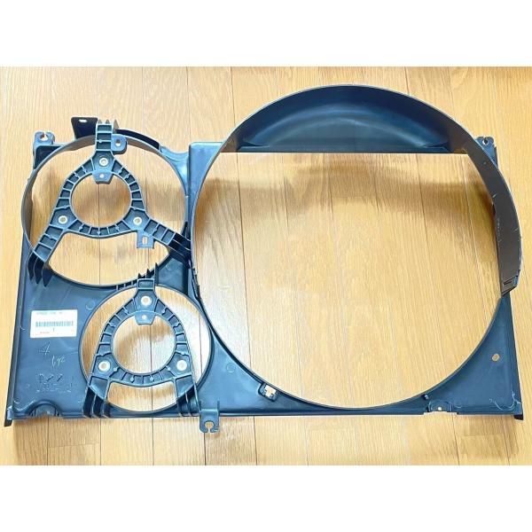 トヨタ純正 チェイサー JZX100-BT ファンシュラウド ラジエーター ラジエター