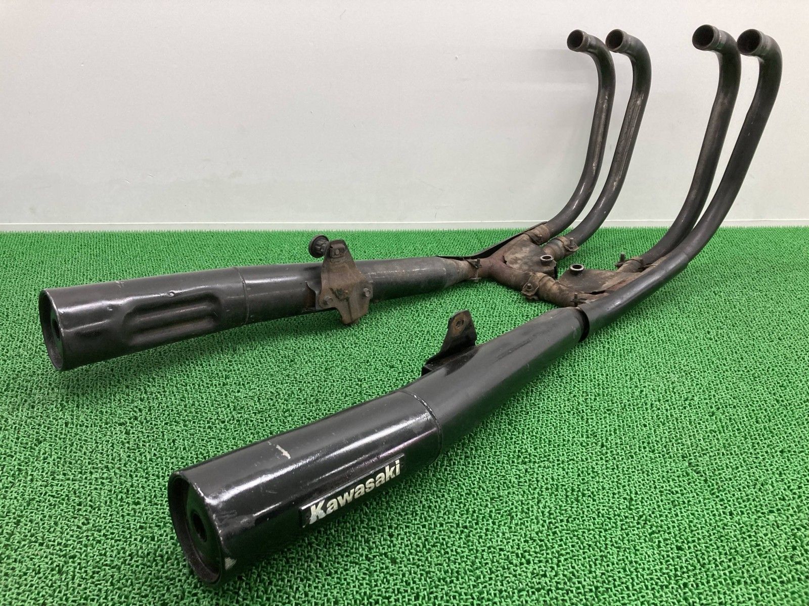 Z1100GP マフラー K025 カワサキ 純正 バイク 部品 KZT10B ステー カスタム素材に 品薄 品 車検 Genuine nK