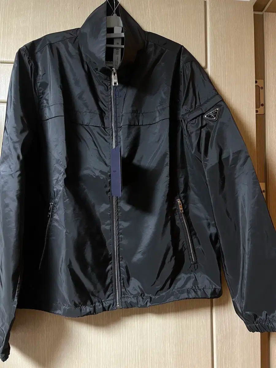 プラダ トライアングル ロゴ ブラック ジャケット