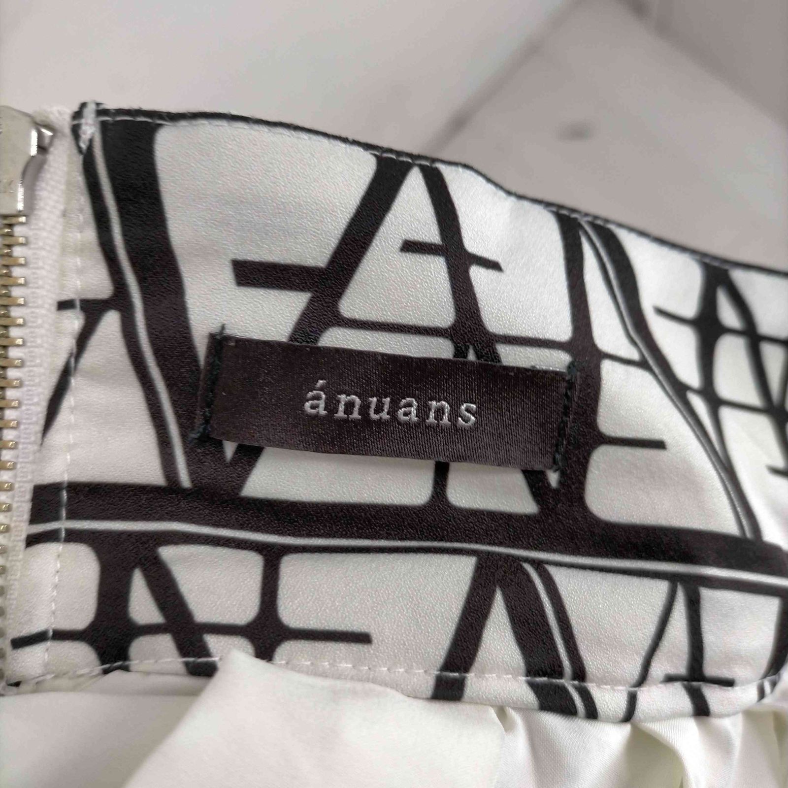 アニュアンス anuans 23SS ジオメトリックモノグラムボリュームフレア