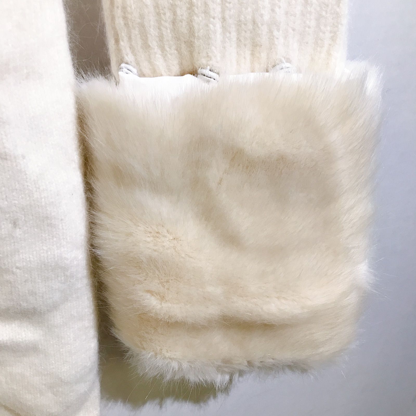 Her lip to ハーリップトゥ ニットワンピース 白 ホワイト ファー  