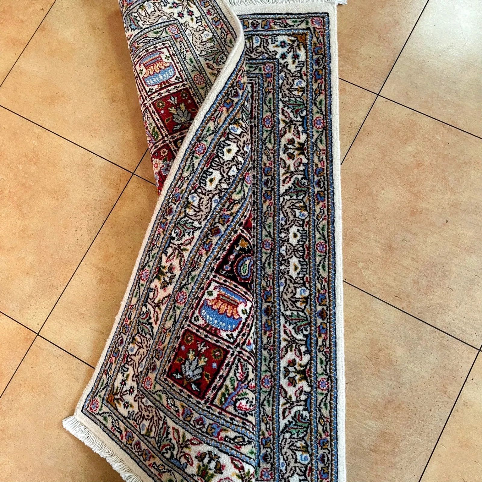 トライバルラグ