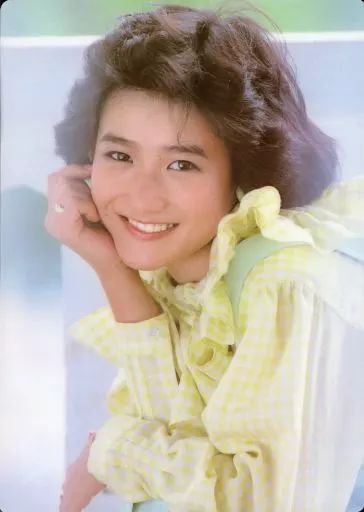 下敷き 岡田有希子 衣装 黄色 B5下敷き