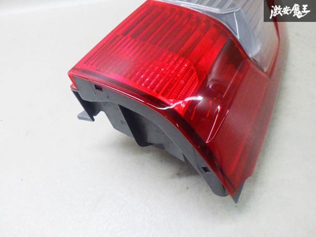 トヨタ　プロボックス　右テール　純正　ICHIKOH　52-280 トヨタ 純正 NCP165 プロボックス テールライト テールランプ