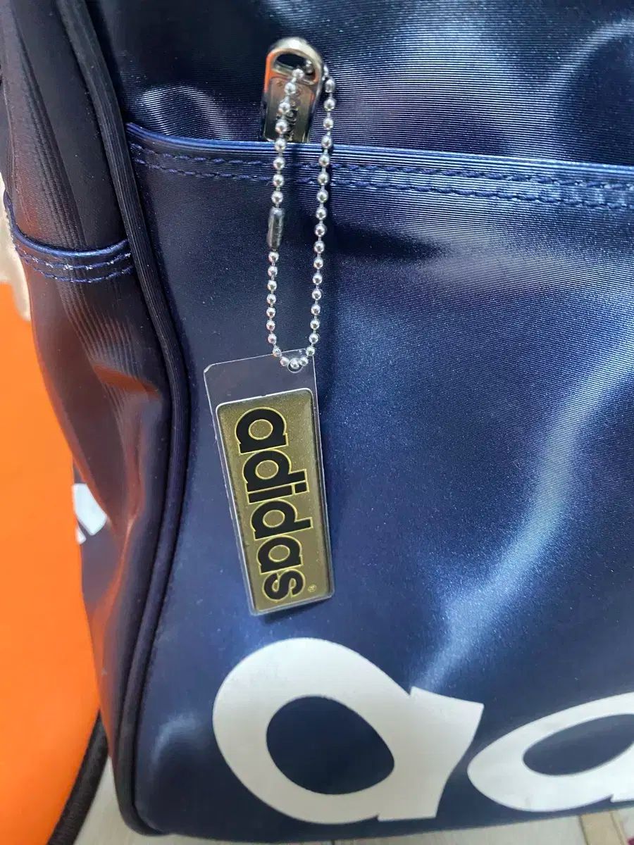 80s アディダス ショルダーバック ヴィンテージ 80s ヴィンテージ adidas(アディダス) ショルダーバッグ 日本製