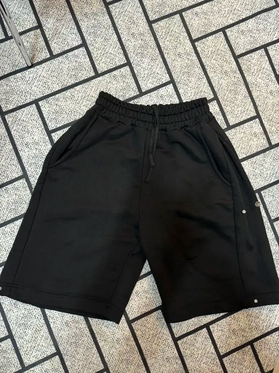 【雷市場（ポンジャン）商品韓国直送】MJD サイド スナップ バミューダ ショートパンツ 初回版
