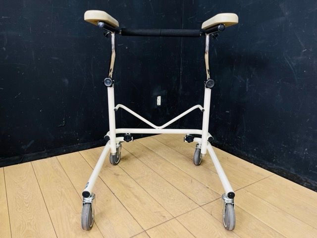 NW-21B 歩行器
