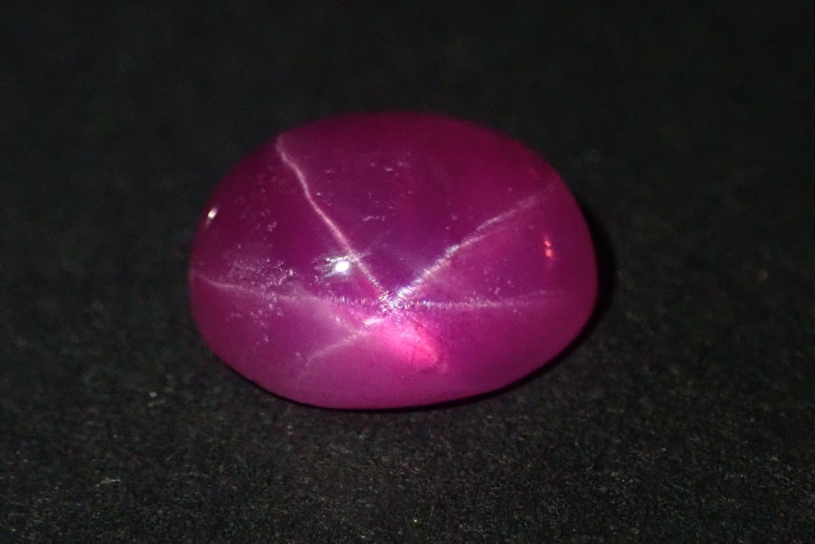 天然スタールビー ルース 1.501ct 約5mm×6mm ソーティング付き