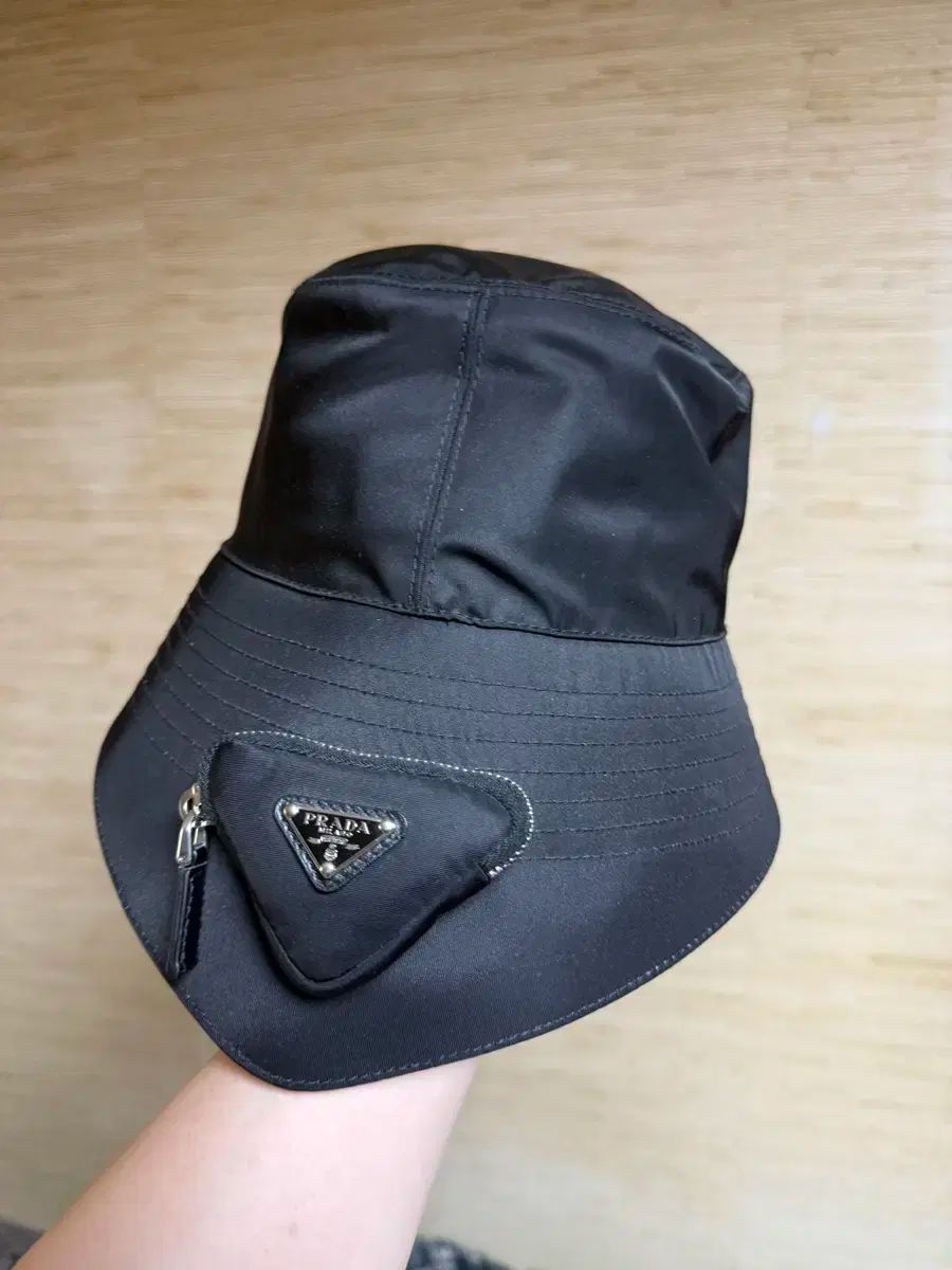 PRADA re ー nylon ミニ ポーチ バケットハット ラフシモンズ PRADA