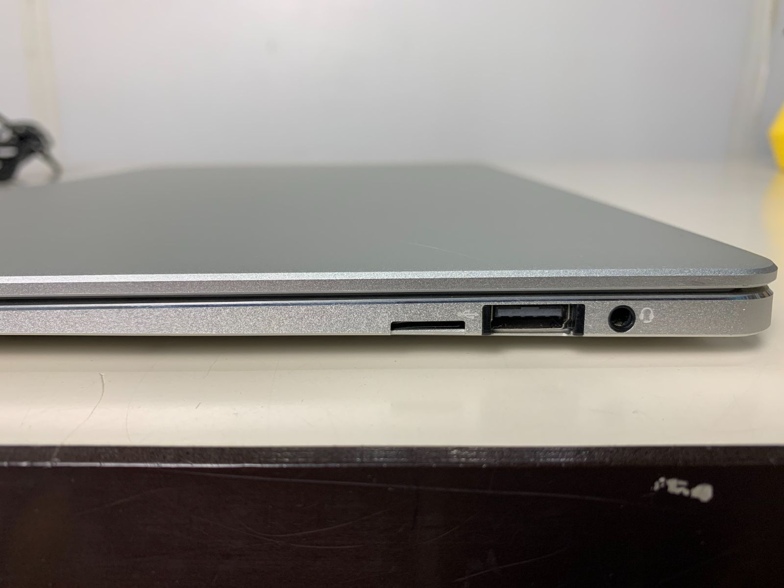 THIRDWAVE 14型ノートパソコン ドスパラ VF-AD4 タイプC充電 これはいいアップデート。 ドスパラ「VF-AD4」はUSB PD充電に