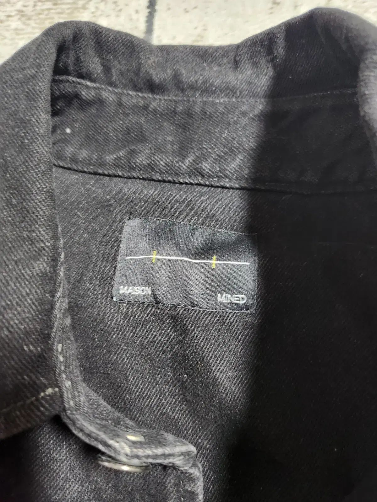 ディテール ブラックデニム