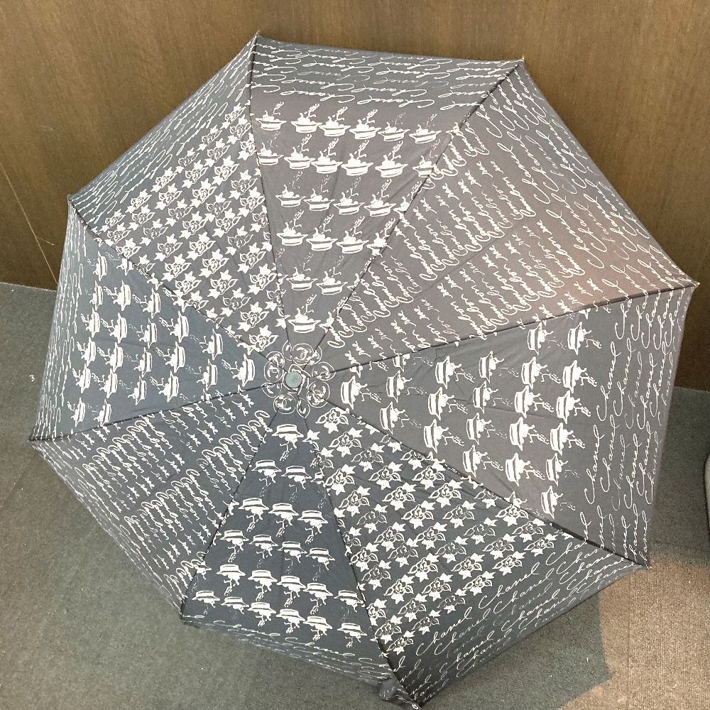 シャネル ココマーク ロゴ ナイロン傘 CHANEL シャネル 傘 ロゴ CC ココマーク ナイロン - メルカリ