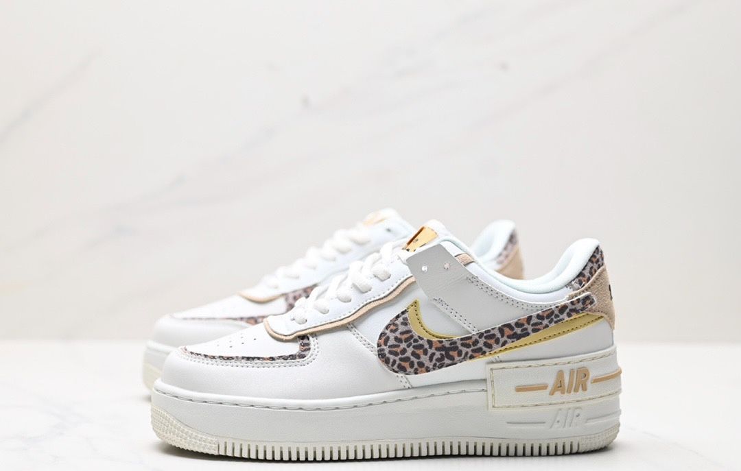 NIKE ナイキ  AIR FORCE1  SHADOW   スニーカー