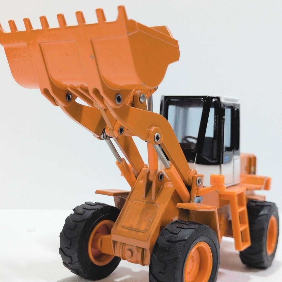 HITACHI 重機 1/40 LX70 ホイールローダー 日立建機 模型 - メルカリ